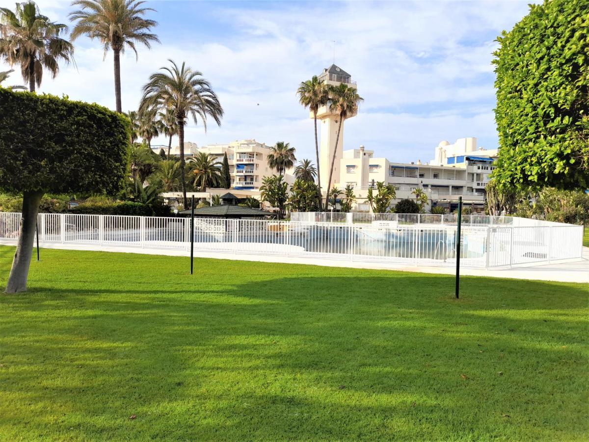 Costa Lago Beach توريمولينوس المظهر الخارجي الصورة